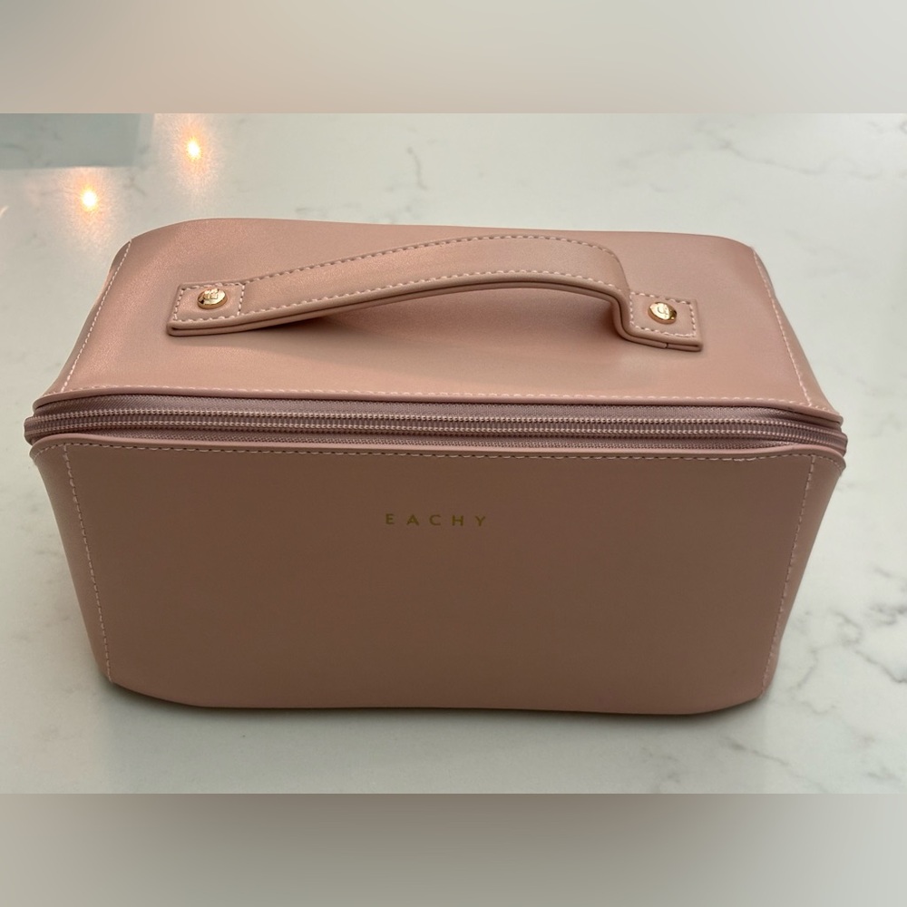 Title: EACHY Blush Pink Travel Makeup Case Vegan Leather Cosmetic Organizer New